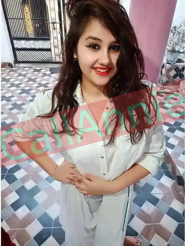 Gorgeous and Seductive Esha Ramnagar Sikh Model For You